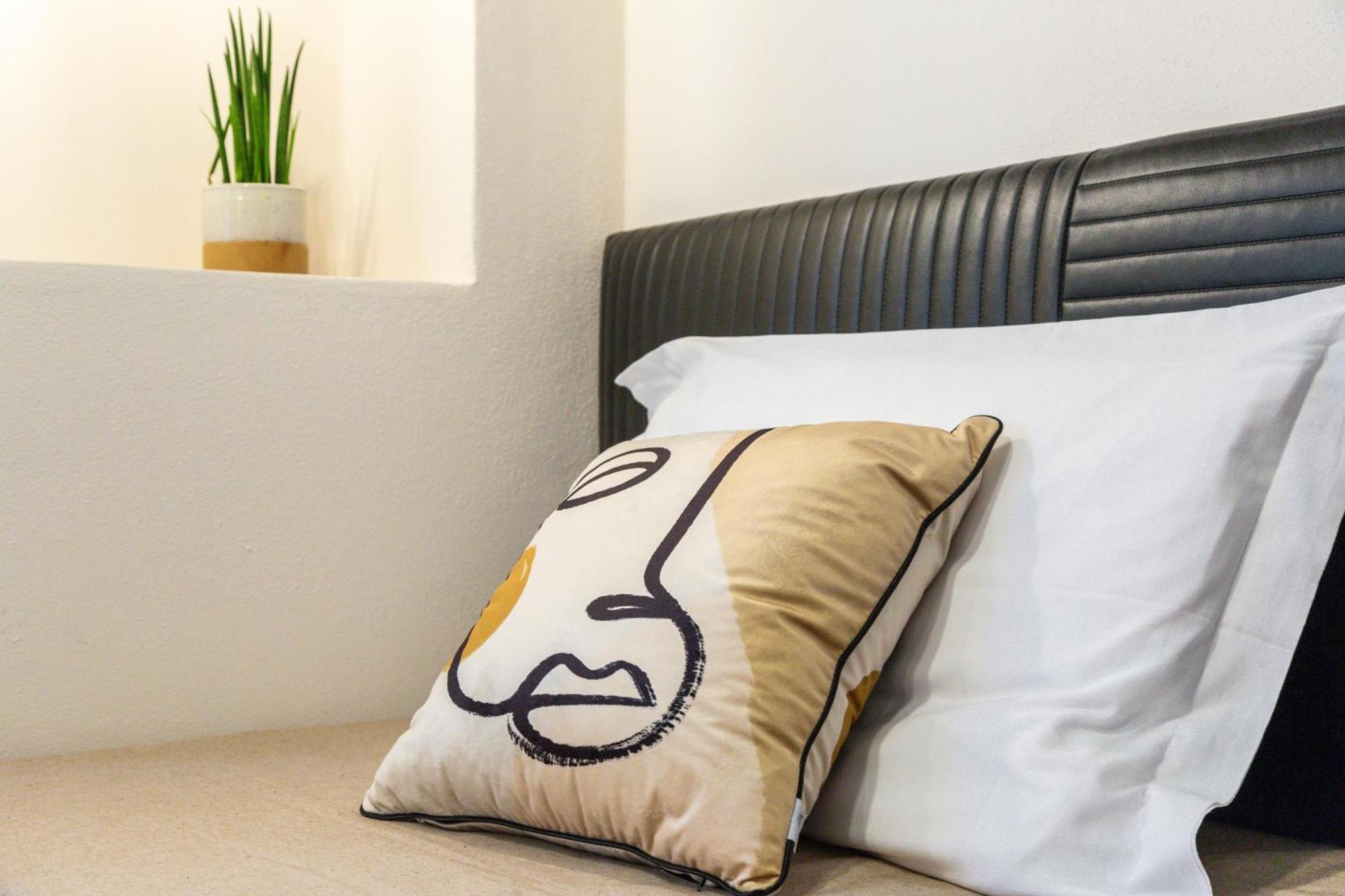 Iknos Accommodation Тортоли Экстерьер фото